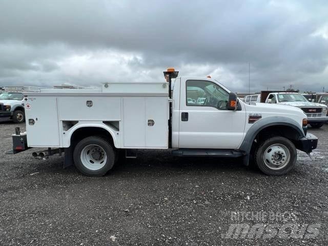 Ford F-450 Комунальні автомобілі / автомобілі загального призначення