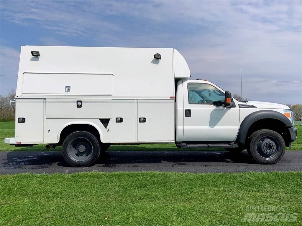 Ford F-450 Комунальні автомобілі / автомобілі загального призначення