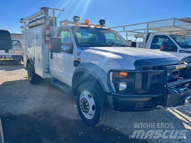 Ford F-550 Комунальні автомобілі / автомобілі загального призначення