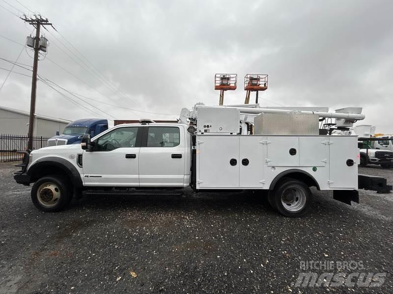 Ford F-550 Комунальні автомобілі / автомобілі загального призначення