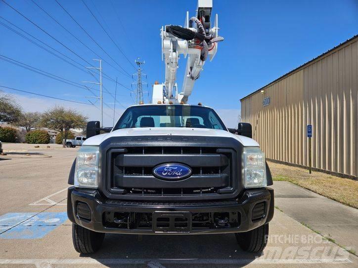 Ford F - 550 Автовишки на базі вантажівки