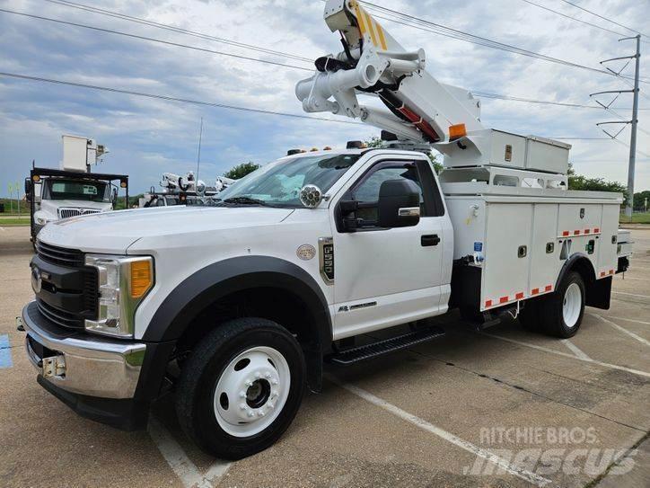 Ford F-550 Автовишки на базі вантажівки