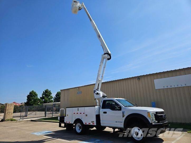 Ford F-550 Автовишки на базі вантажівки
