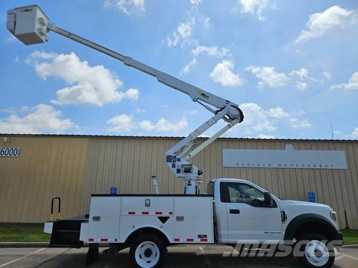 Ford F-550 Автовишки на базі вантажівки
