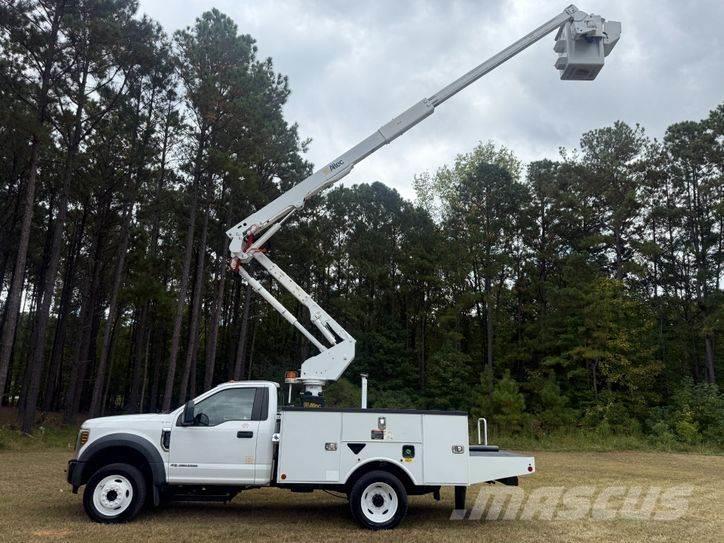Ford F-550 Автовишки на базі вантажівки