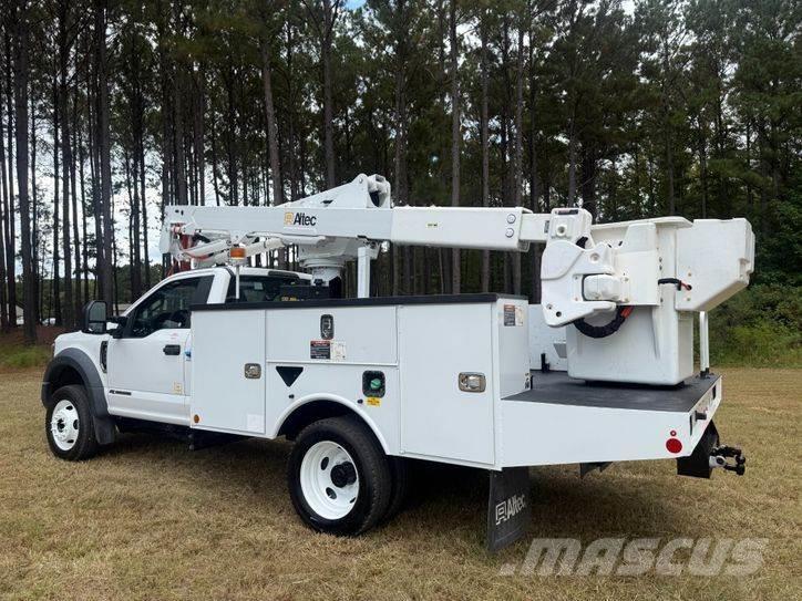 Ford F-550 Автовишки на базі вантажівки
