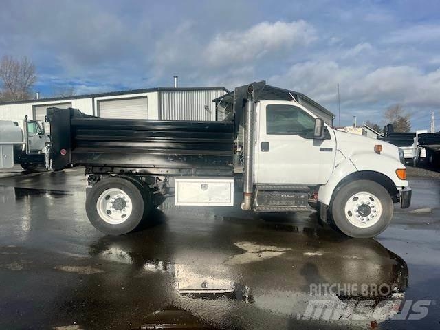 Ford F-650 Шасі з кабіною