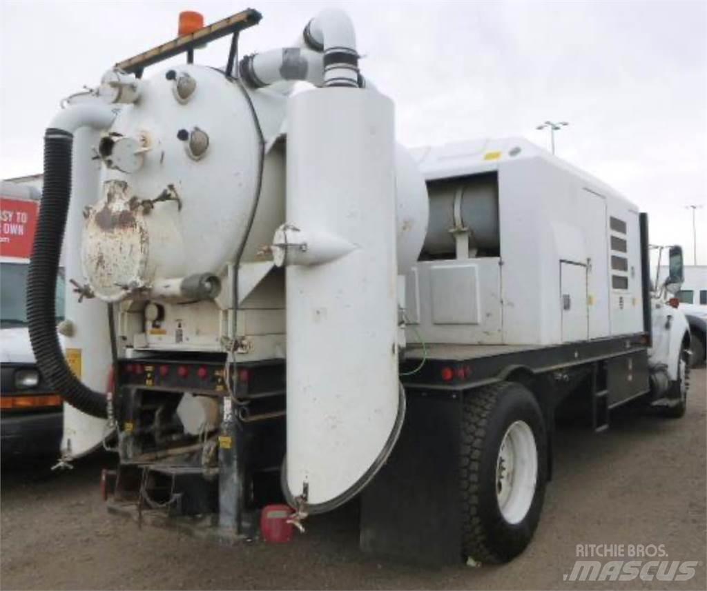 Ford F-650 Комбі/Вакуумні вантажівки