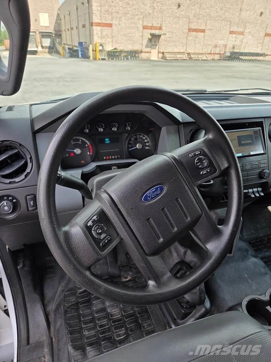 Ford F-650 Фургони