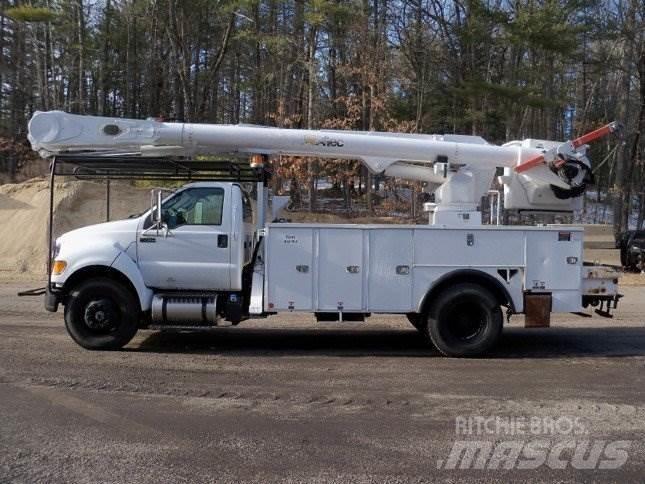 Ford F-750 Автовишки на базі вантажівки