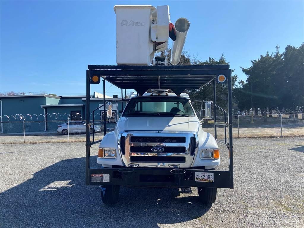 Ford F-750 Автовишки на базі вантажівки