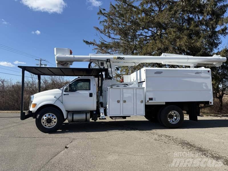 Ford F-750 Автовишки на базі вантажівки
