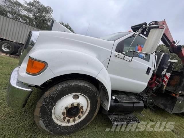 Ford F-750 Вантажівки / спеціальні