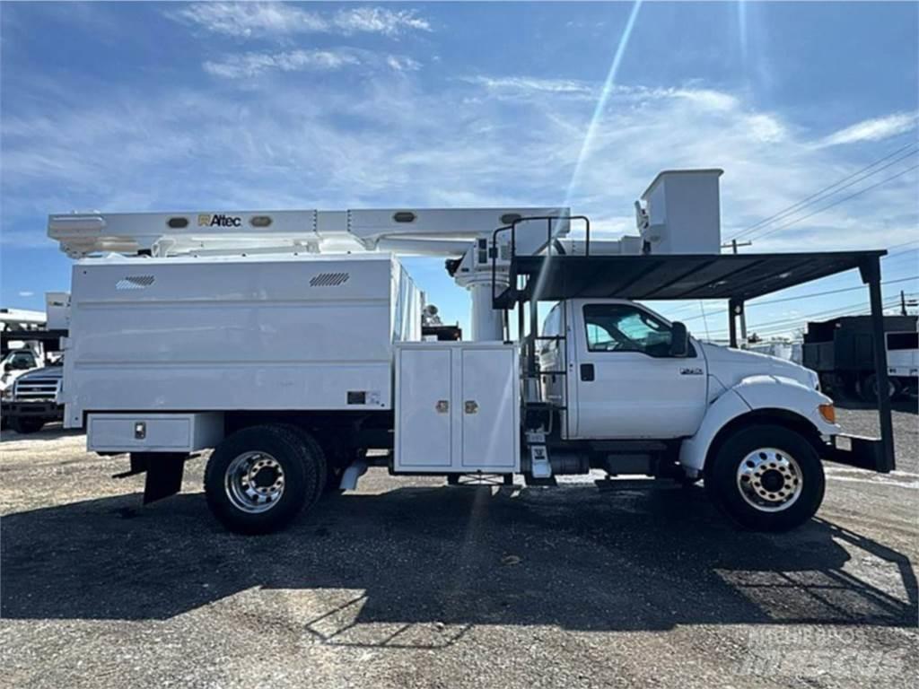 Ford F-750 Автовишки на базі вантажівки