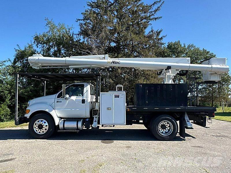 Ford F-750 Автовишки на базі вантажівки