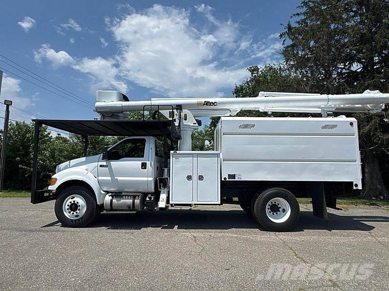 Ford F-750 Автовишки на базі вантажівки