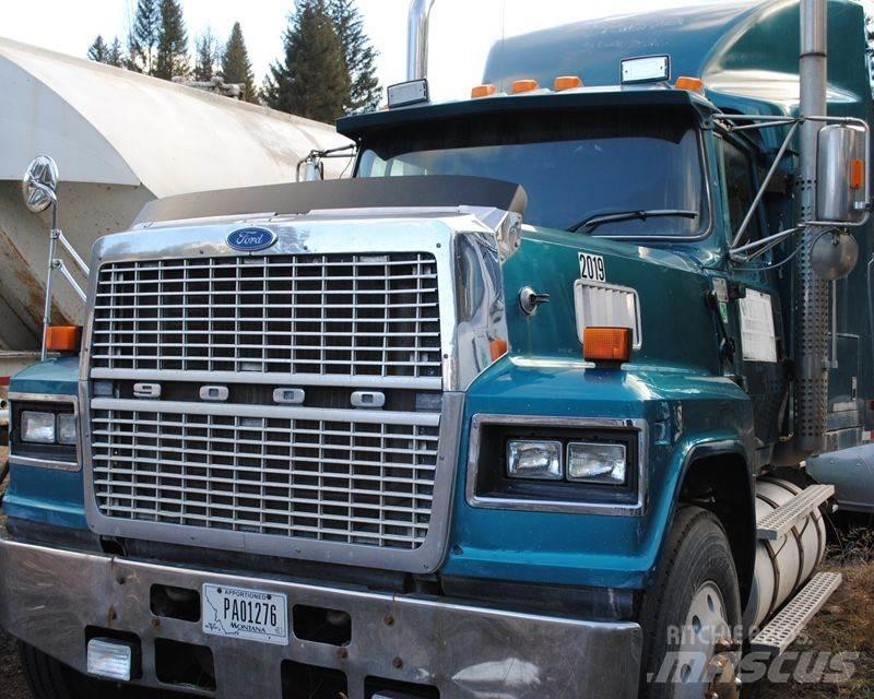 Ford LTL9000 Тягачі