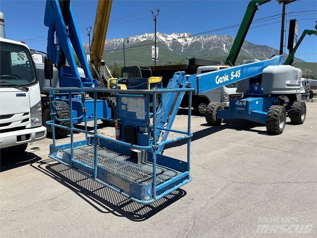 Genie S-45 Телескопічні підйомники