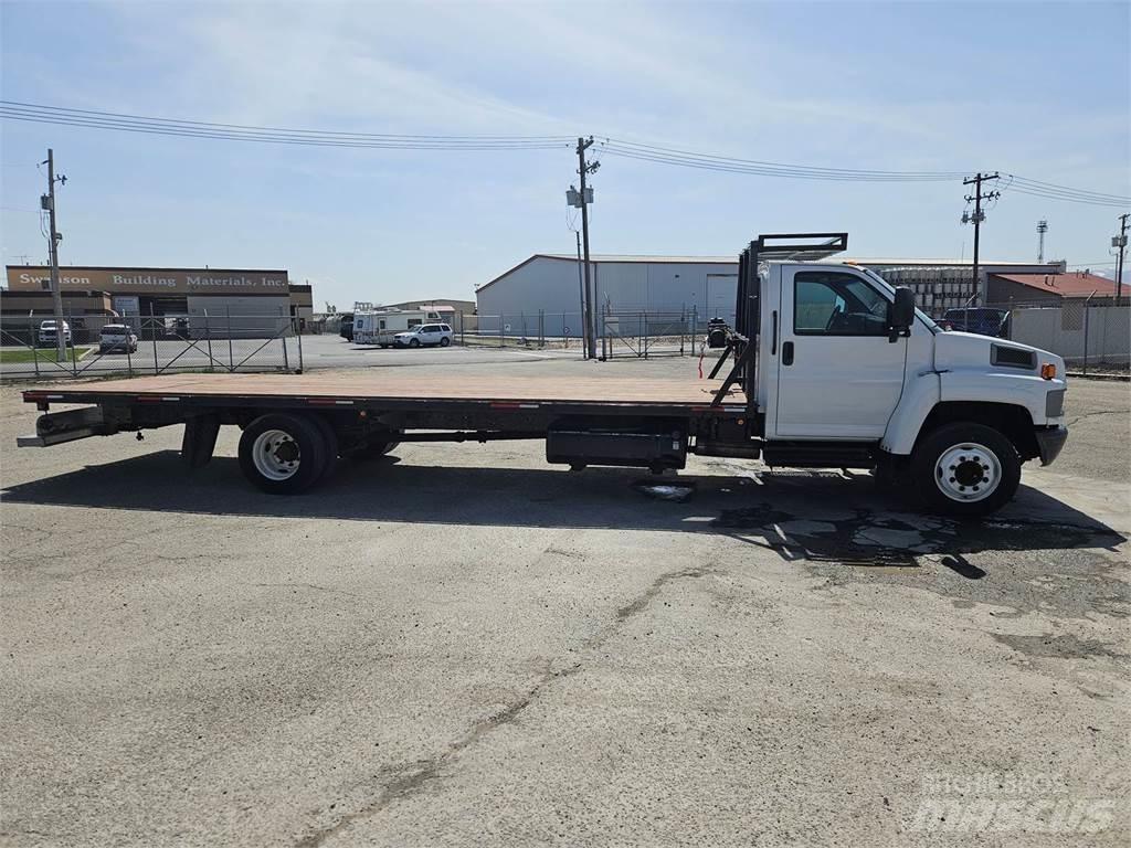 GMC C5500 Вантажівки-платформи/бокове розвантаження