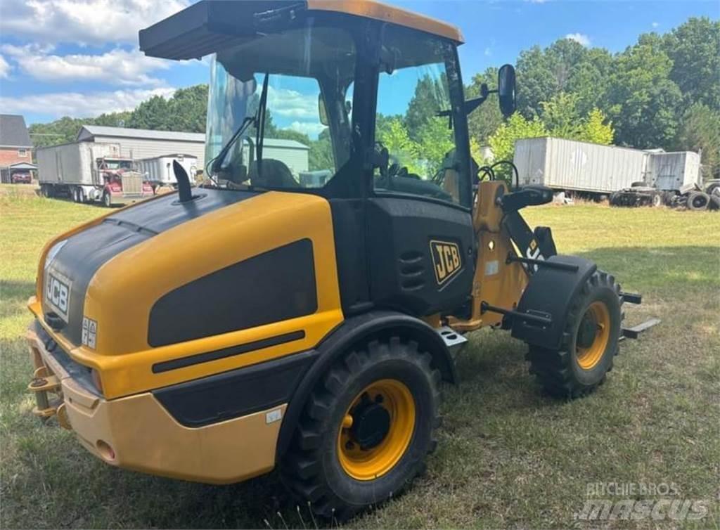 JCB 407 Фронтальні навантажувачі
