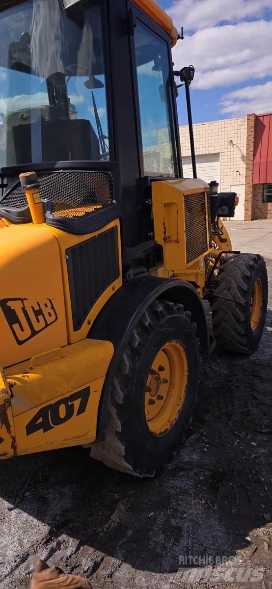 JCB 407 Фронтальні навантажувачі