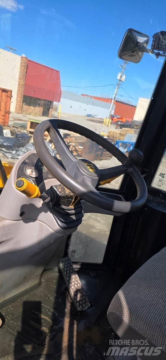 JCB 407 Фронтальні навантажувачі