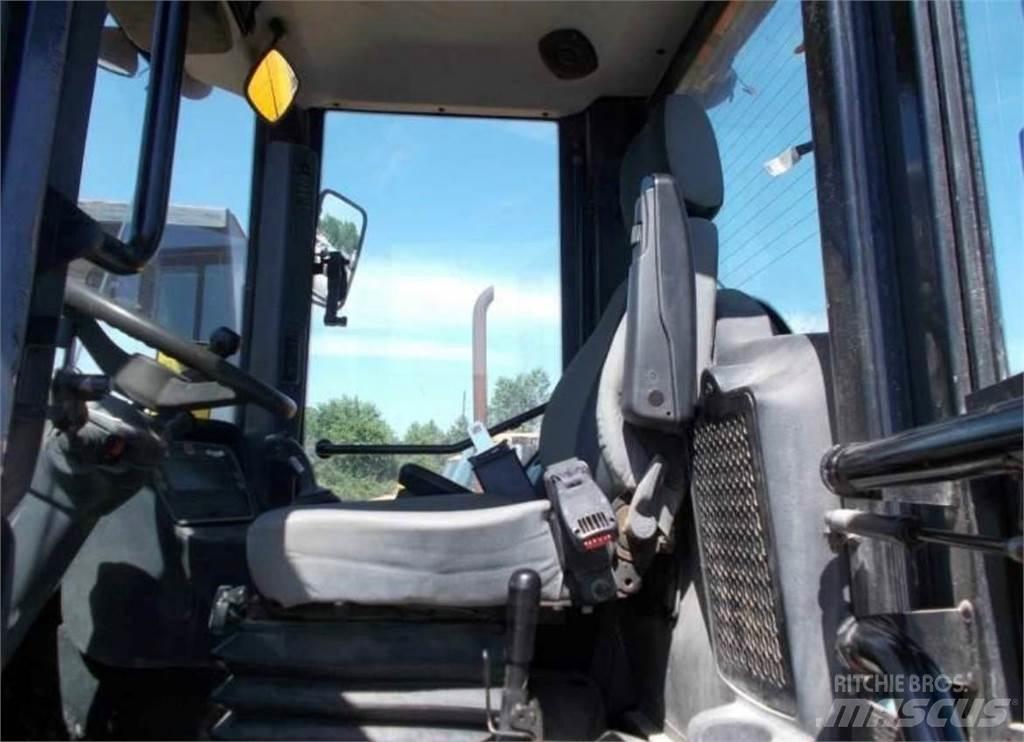 JCB 416 HT Фронтальні навантажувачі