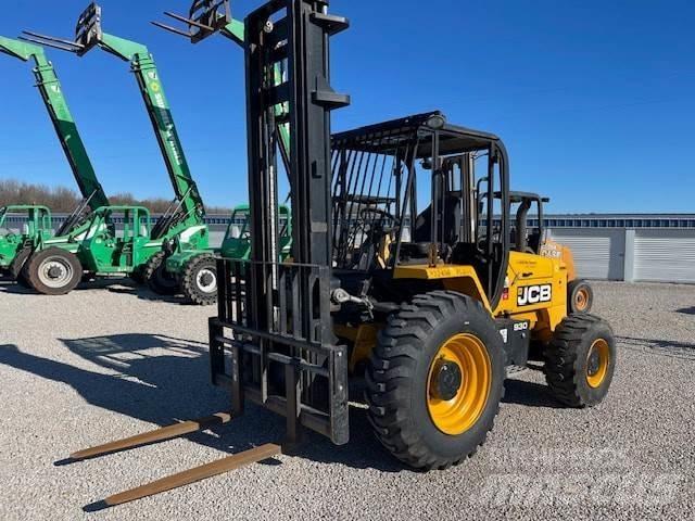 JCB 930 Інше