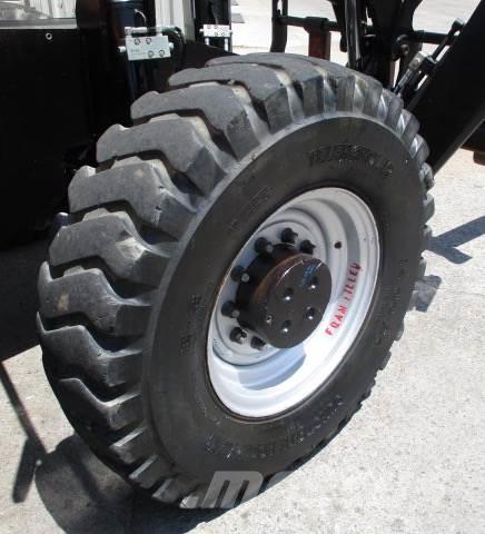 JLG 1055 Телескопічні навантажувачі
