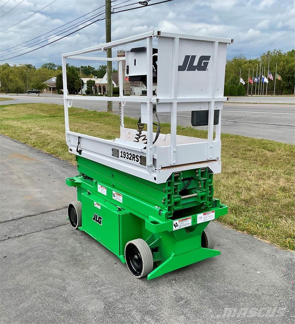 JLG 1932RS Підйомники-ножиці