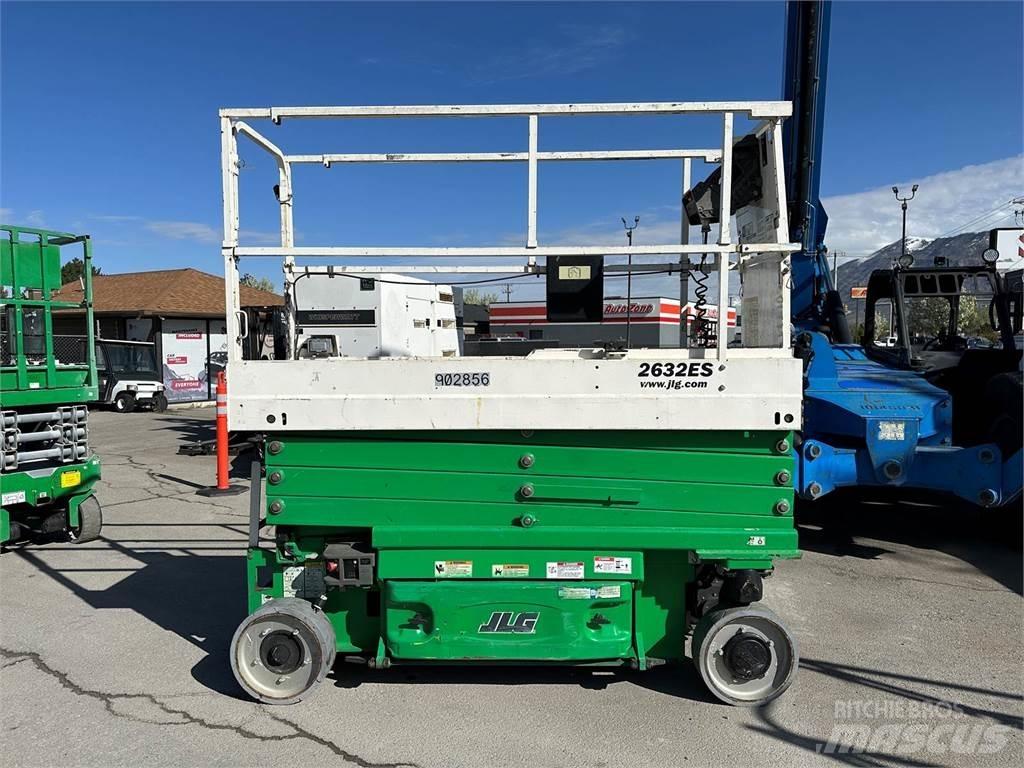 JLG 2632ES Підйомники-ножиці