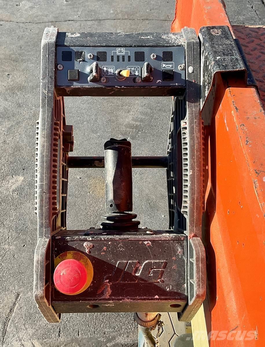 JLG 2632ES Підйомники-ножиці