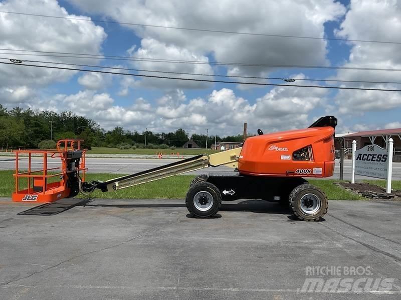 JLG 400S Телескопічні підйомники