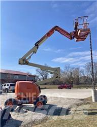 JLG 450AJ Вертикальні щоглові підйомники