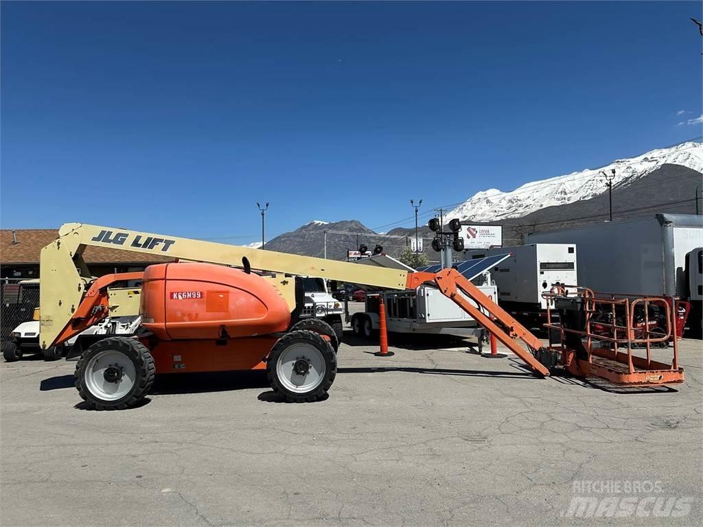 JLG 600AJ Телескопічні підйомники