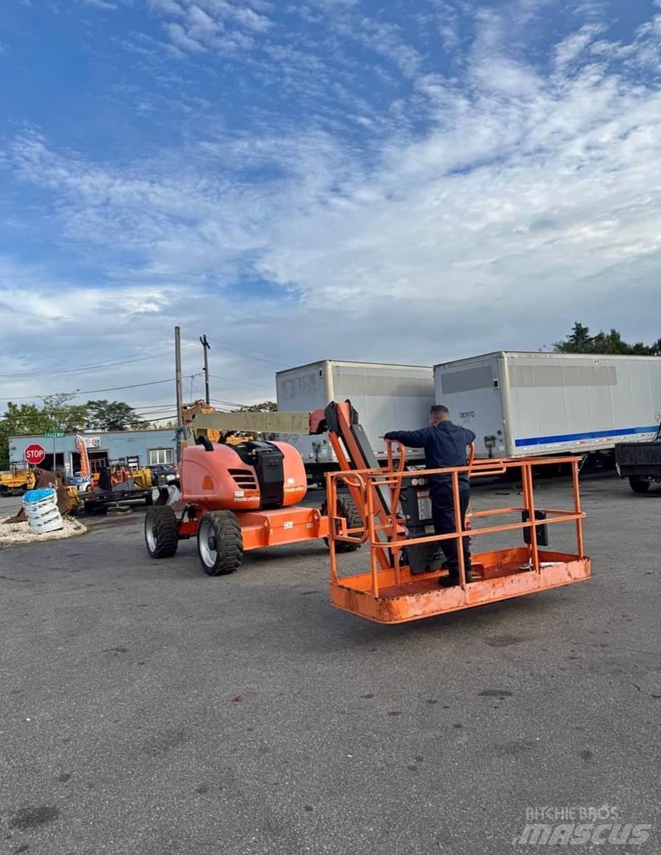 JLG 600AJ Інші підйомники і платформи