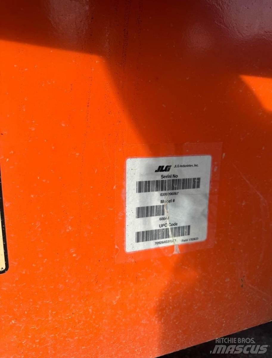 JLG 600AJ Інші підйомники і платформи