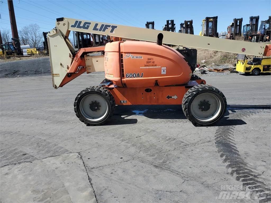 JLG 600AJ Колінчаті підйомники