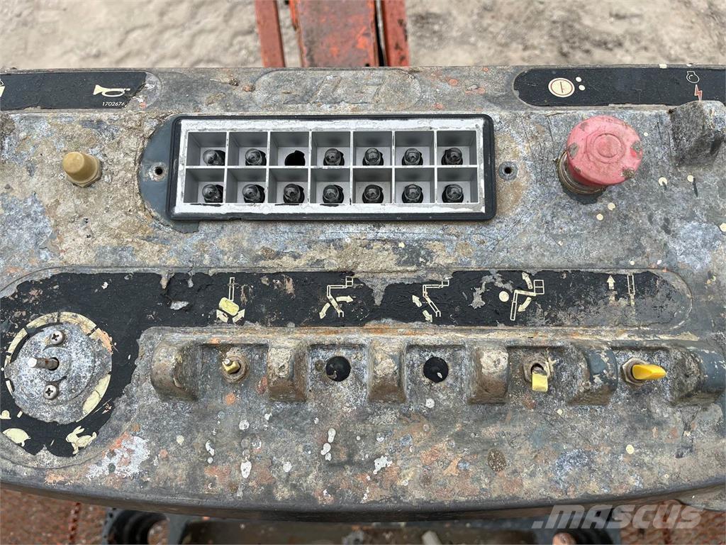 JLG 660SJ Інші підйомники і платформи