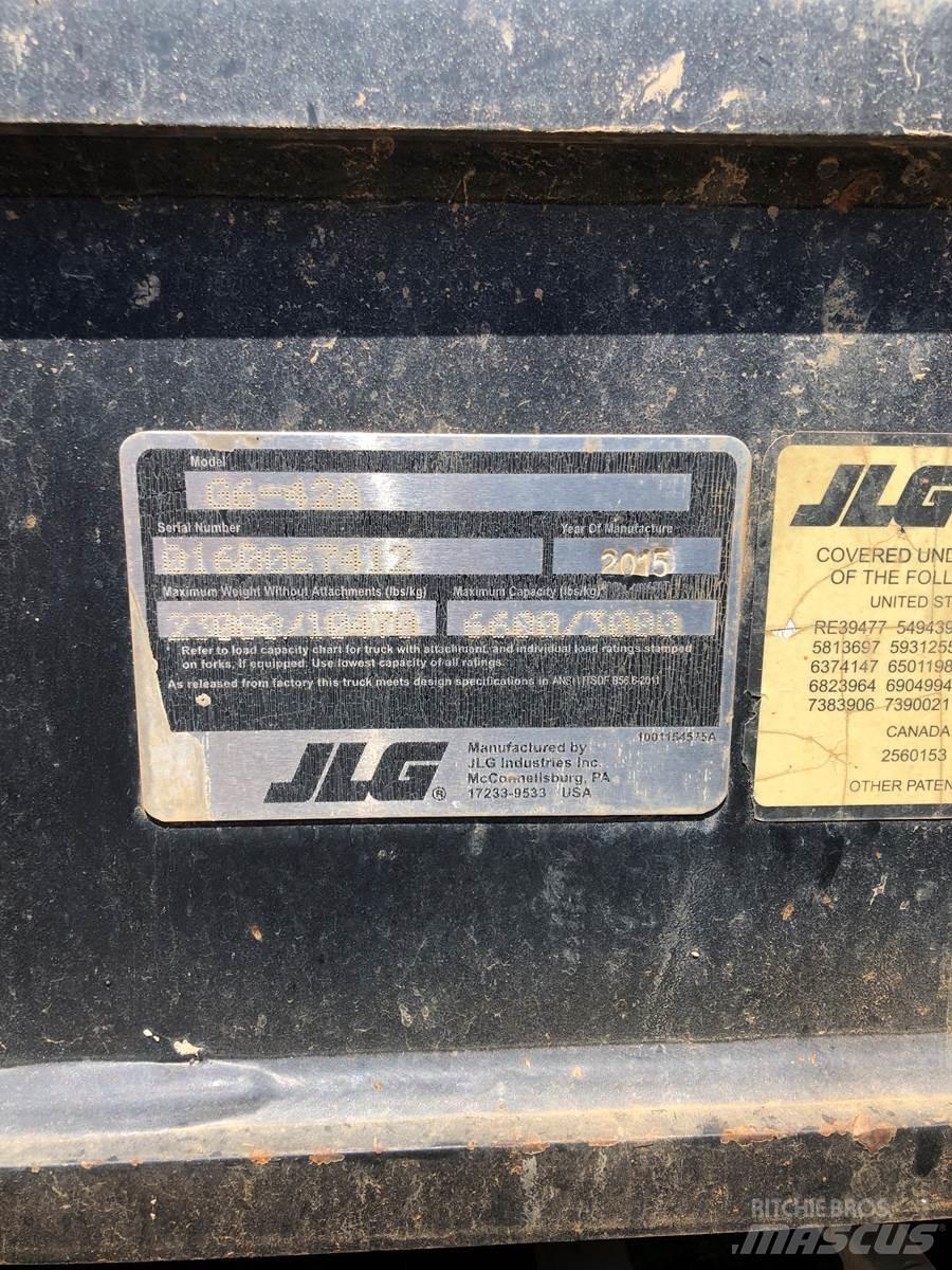 JLG G6-42A Телескопічні підйомники