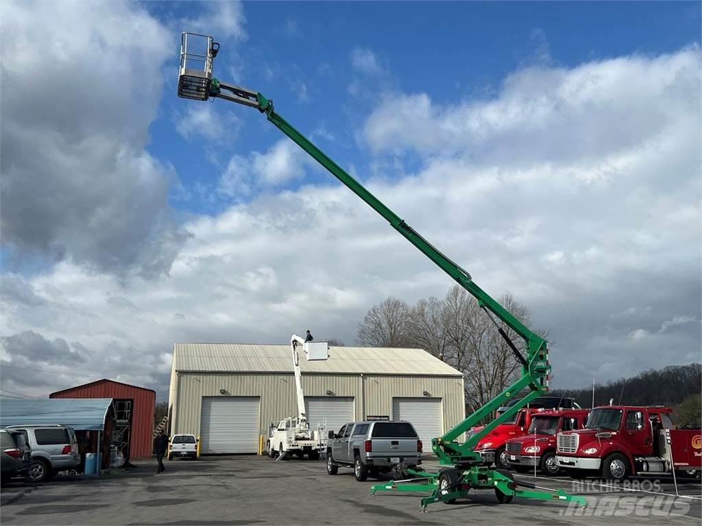 JLG T500J Вишки-причепи
