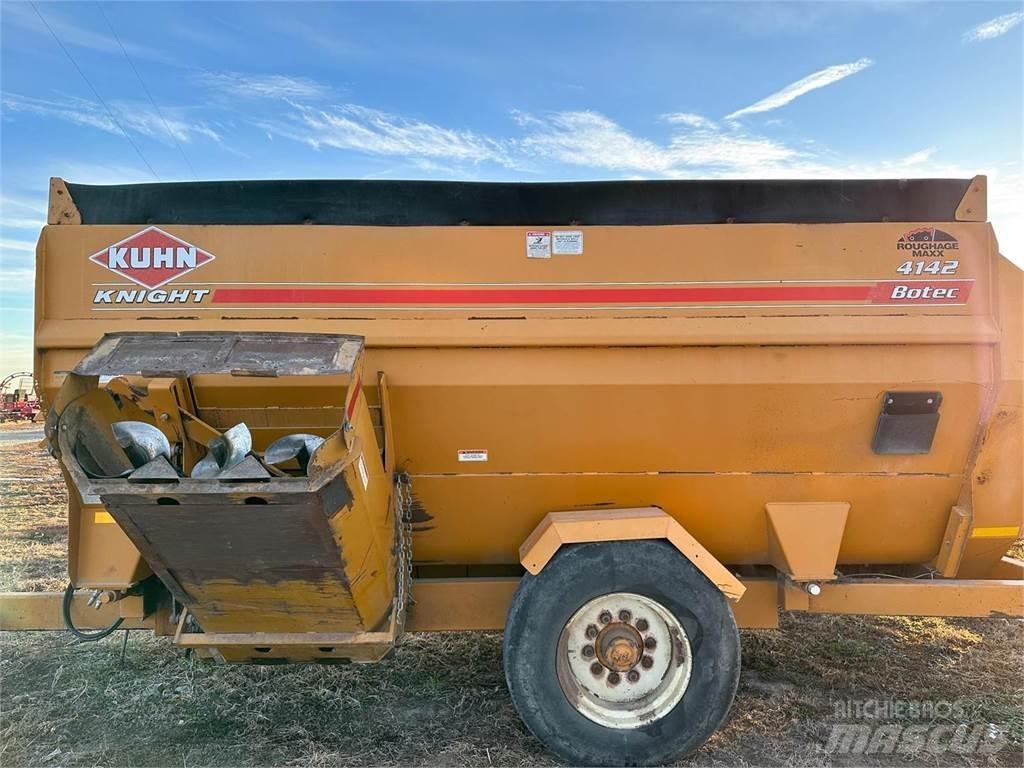 Kuhn 4142 Завантажувачі змішувальних машин