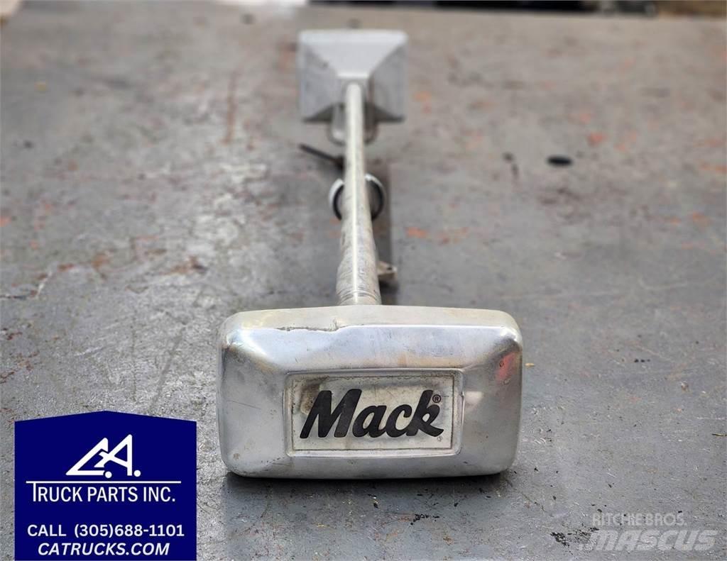 Mack  Інше обладнання