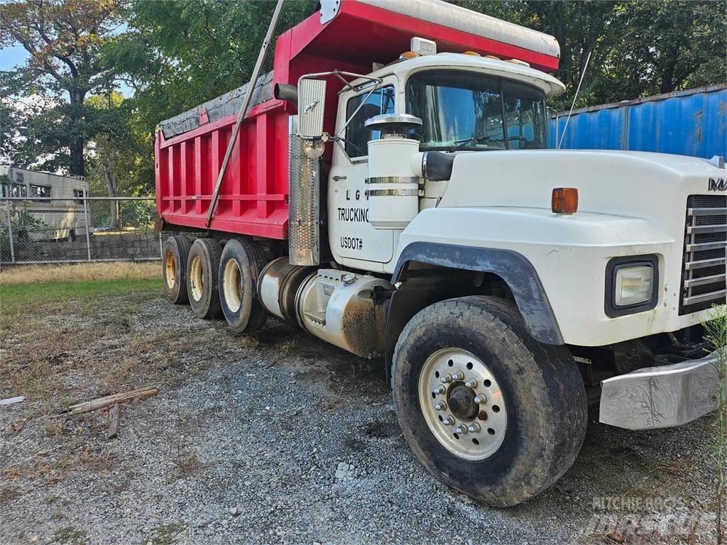 Mack 600RD Самоскиди