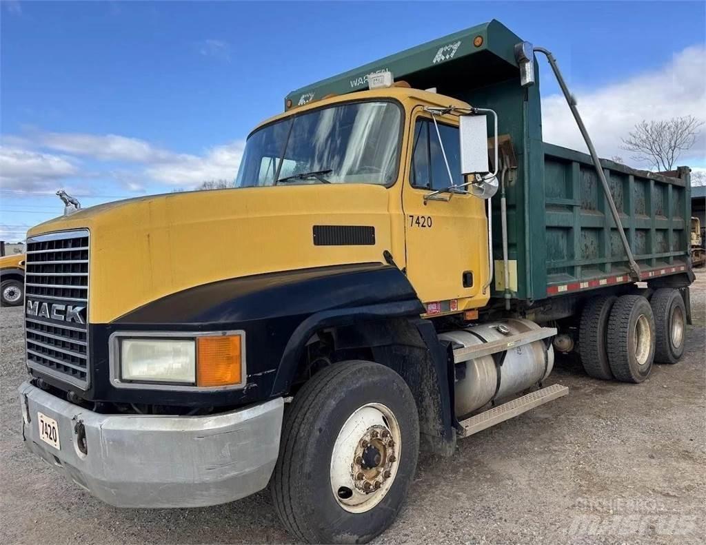 Mack CH613 Самоскиди