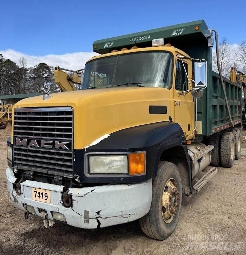 Mack CH613 Самоскиди