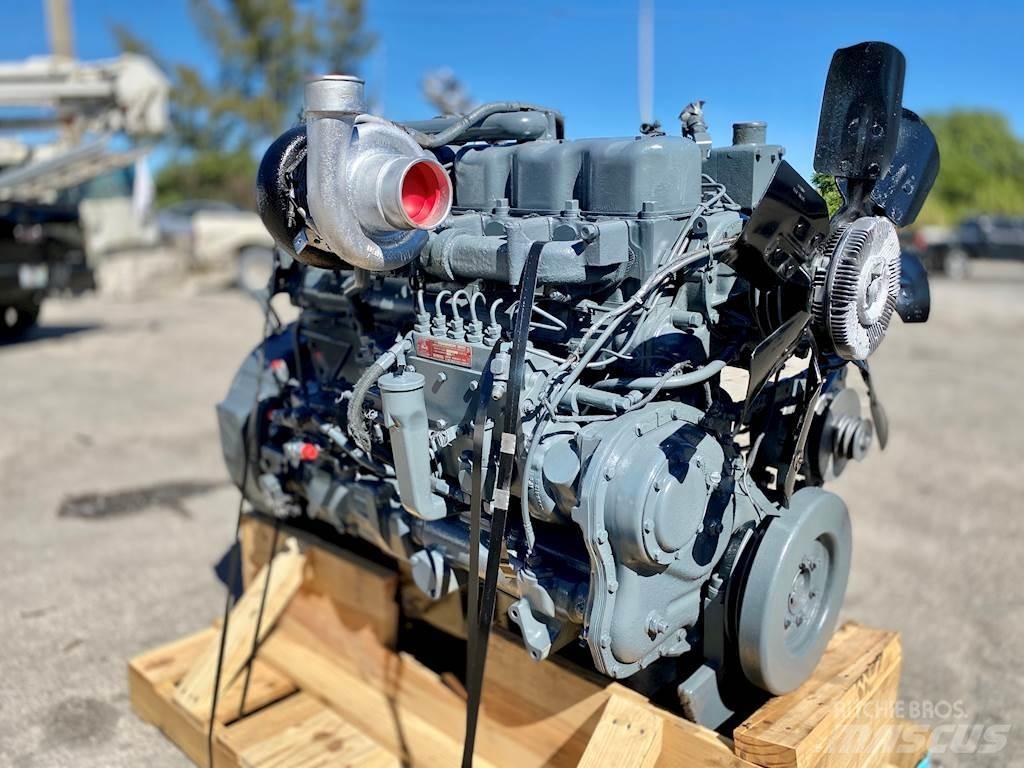 Mack E6 Двигуни