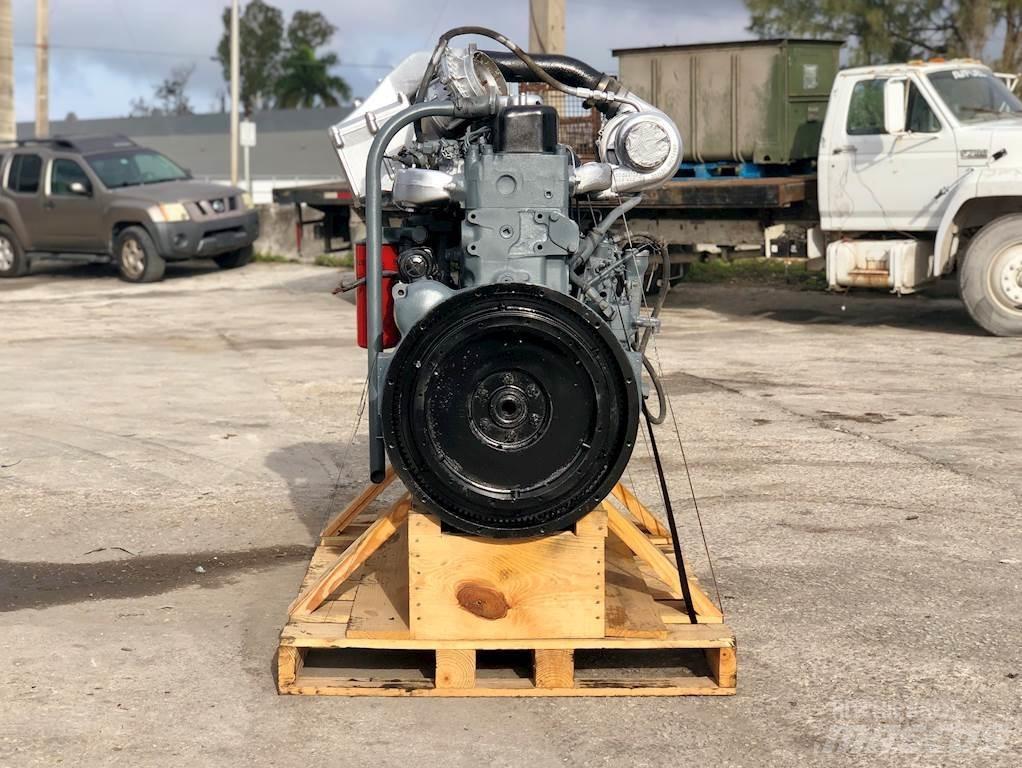 Mack E6 Двигуни
