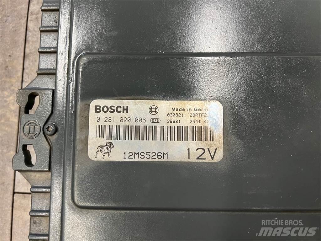 Mack E7 Електроніка