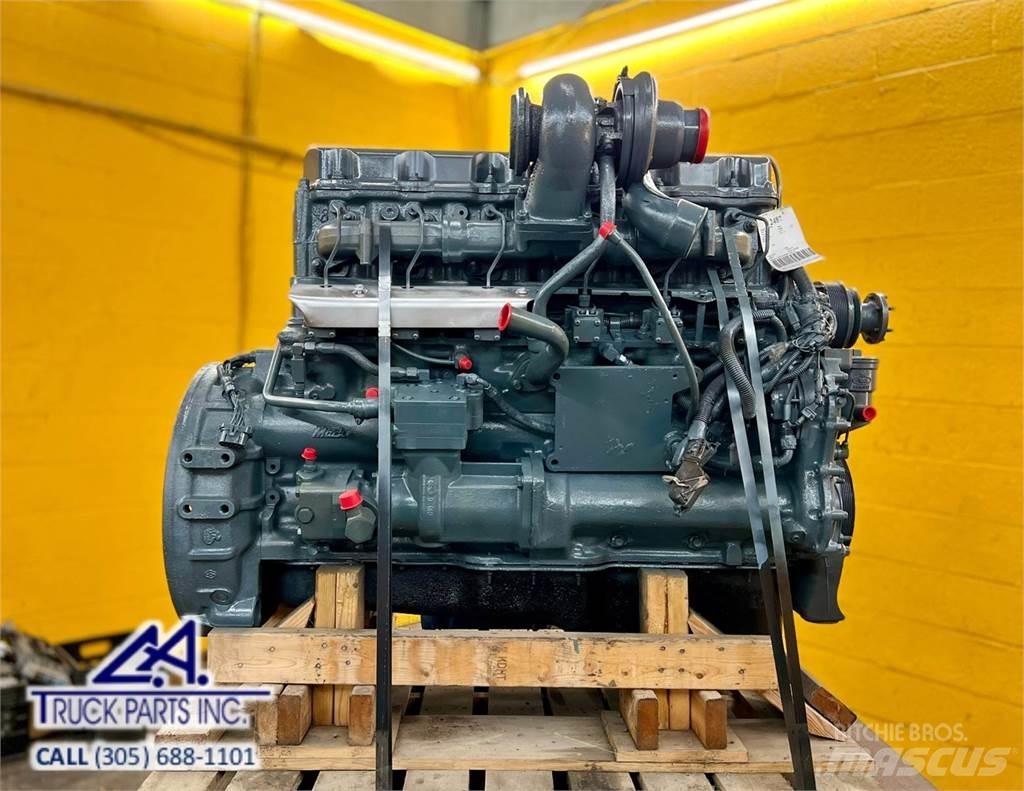 Mack E7 Двигуни